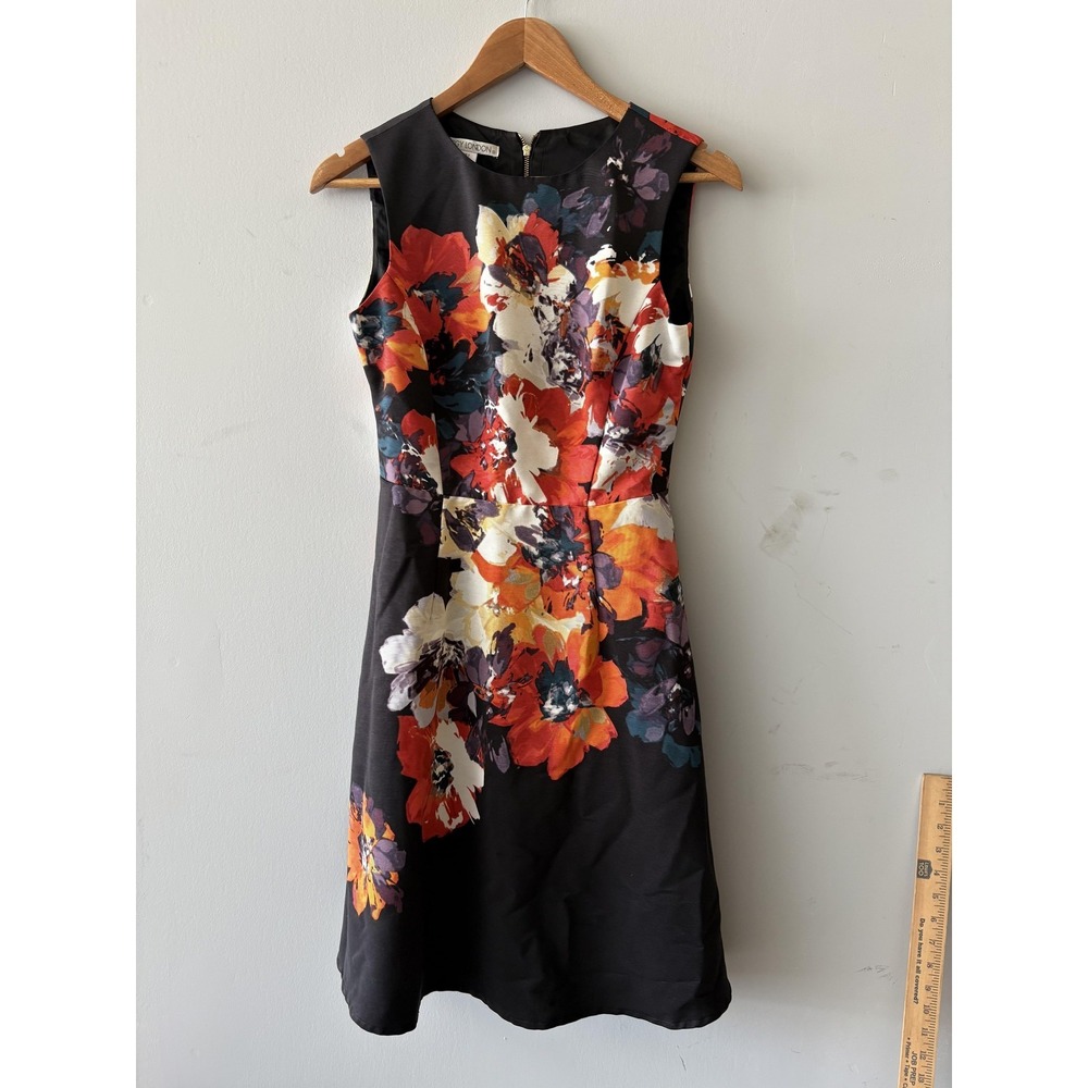 Maggy London Dress Womens 2 Multicolor Floral Fit & Flare Sleeveless Knee Length